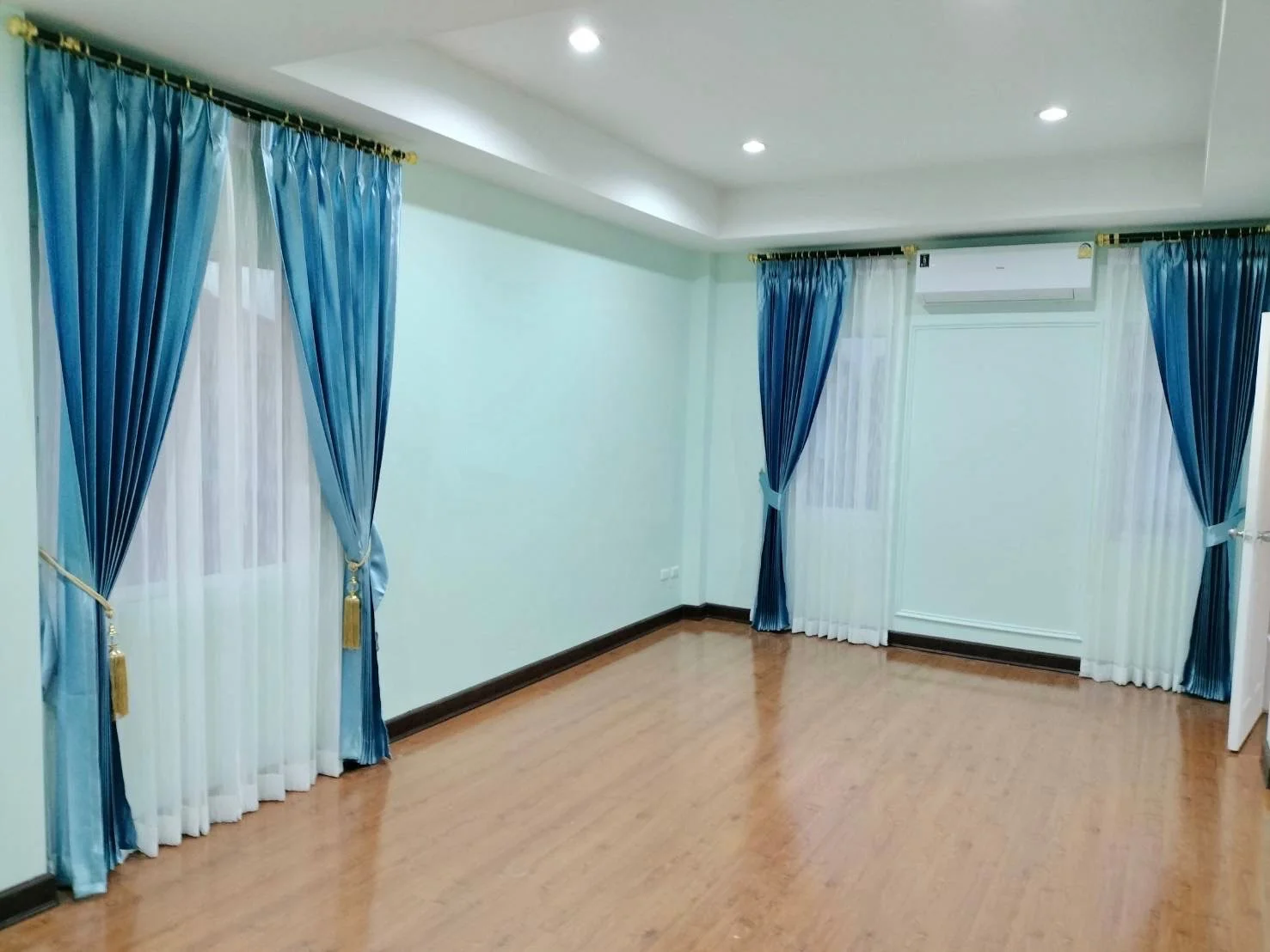 Gallery image 1